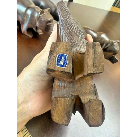 Vintage MCM Hand Carved Mexico Ironwood BROWN BEAR Grizzly Figurines family of 4 - Picture 10 of 13